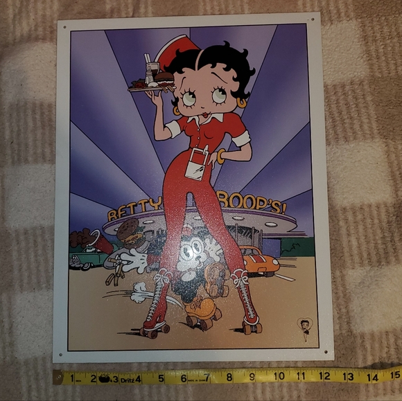 Desperate Enterprises Betty Boop Diner Retro Style Metal Wall Sign - Picture 16 of 17